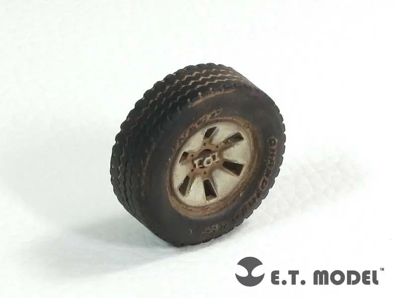 E.T. Model 1:35 Technical Pick up Truck Weighted Road Wheels E.T. Model