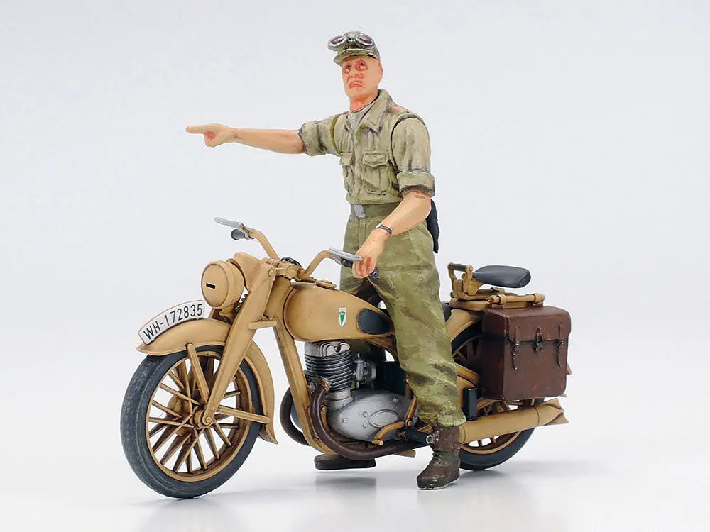 Tamiya 1/35 GERMAN TANK PANZERKAMPFWAGEN IV Ausf.F & MOTORCYCLE SET "NORTH AFRICA" Tamiya