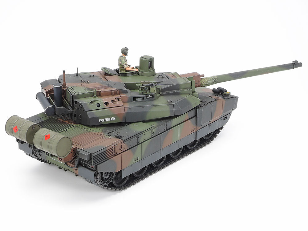 Tamiya 1:35 French Main Battle Tank Leclerc Series 2 Plastic Model Kit Tamiya