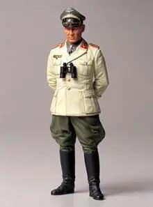 Tamiya 1:16 SCALE Feldmarschall ROMMEL (GERMAN AFRICA CORPS) Plastic Model Kit
