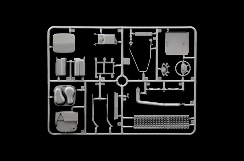 Italeri 1/24 MAN TGX XXL D38 Plastic Model Kit Italeri