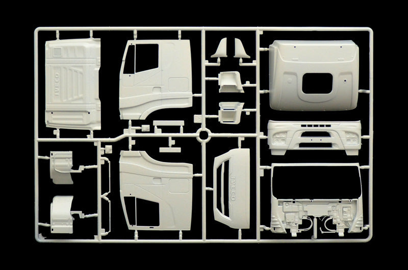 Italeri 1/24 IVECO HI-WAY E5 ABARTH Plastic Model Kit Italeri