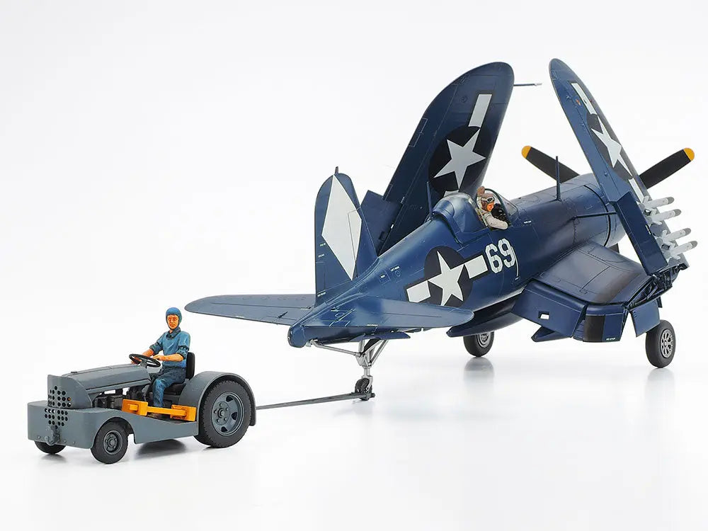 Tamiya 1:48 Vought F4U-1D Corsair with Moto-Tug Tamiya
