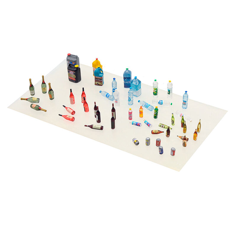 AK Interactive 1/35 Bottles & Cans Plastic Model Kit AK Interactive