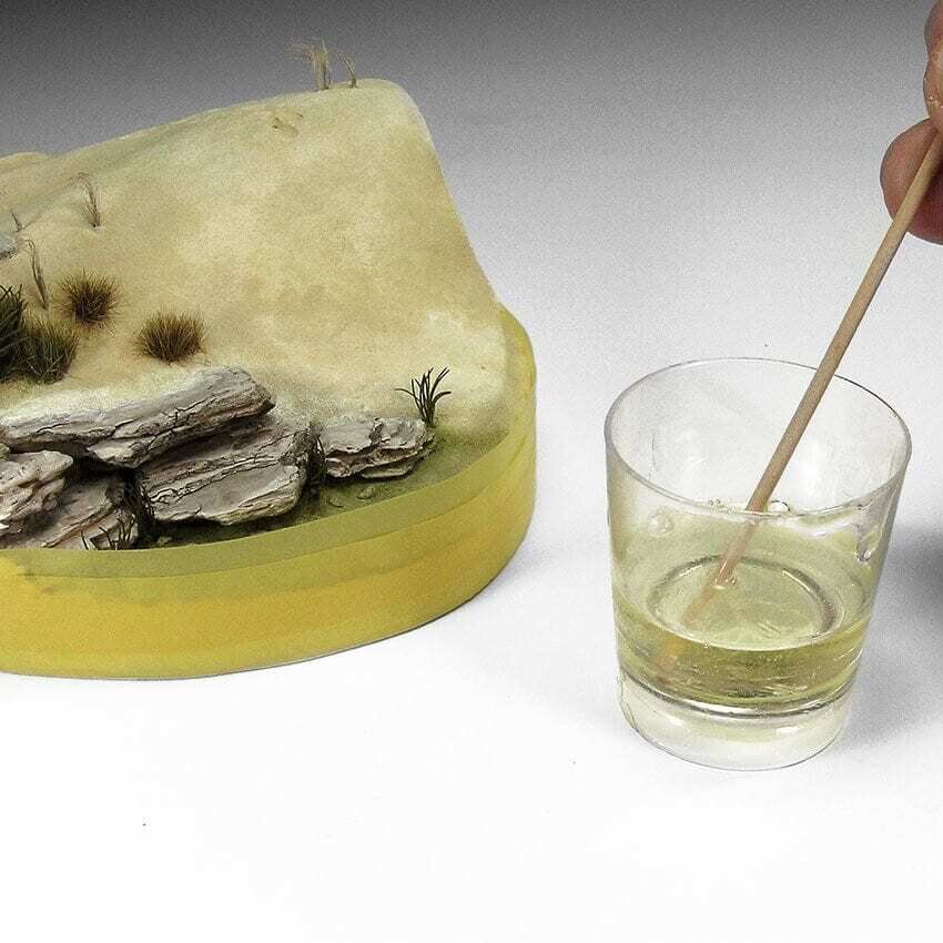 AK Interactive Dioramas: Resin Water 2-Components Epoxy Resin - 180ml AK Interactive