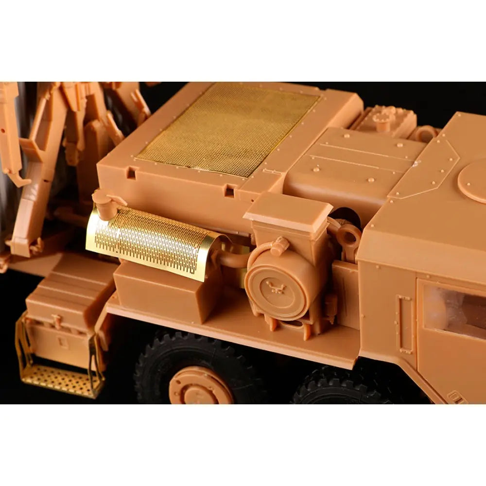 I Love Kit 1/35 LVSR MKR18 Cargo with 20ft Container Plastic Model Kit I Love Kit