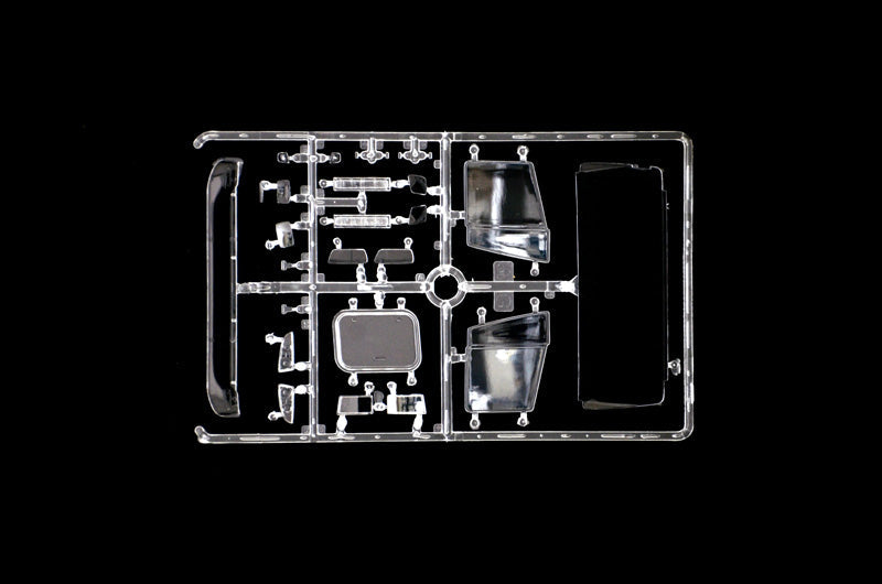 Italeri 1/24 IVECO HI-WAY 480 E5 LOW ROOF Plastic Model Kit Italeri
