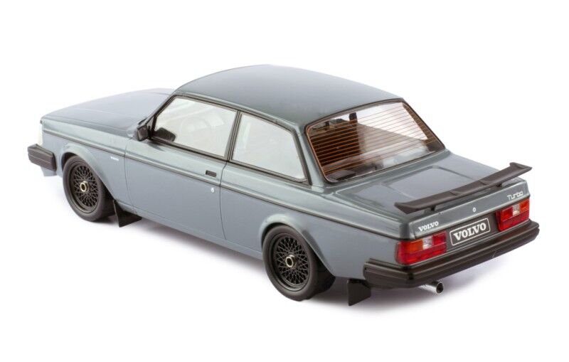 IXO Models 1/18 VOLVO 240 TURBO "CUSTOM" 1986 - GREY