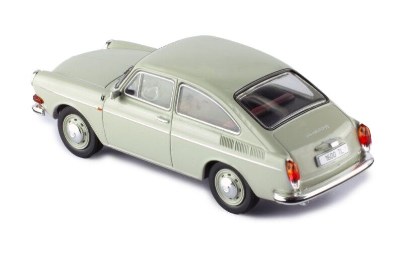 IXO Models 1/43 Volkswagen 1600 TL 1969 Beige IXO Models