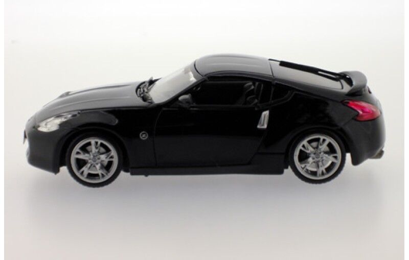 IXO Models 1/43 NISSAN Fairlady 370Z GT Edition - White - 2011 IXO Models