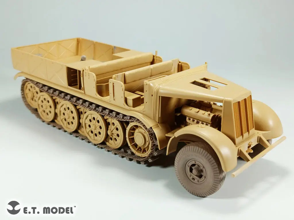 E.T. Model 1/35 WWII German Sd.Kfz.9 18t FAMO Sagged front wheels and Workable Track E.T. Model