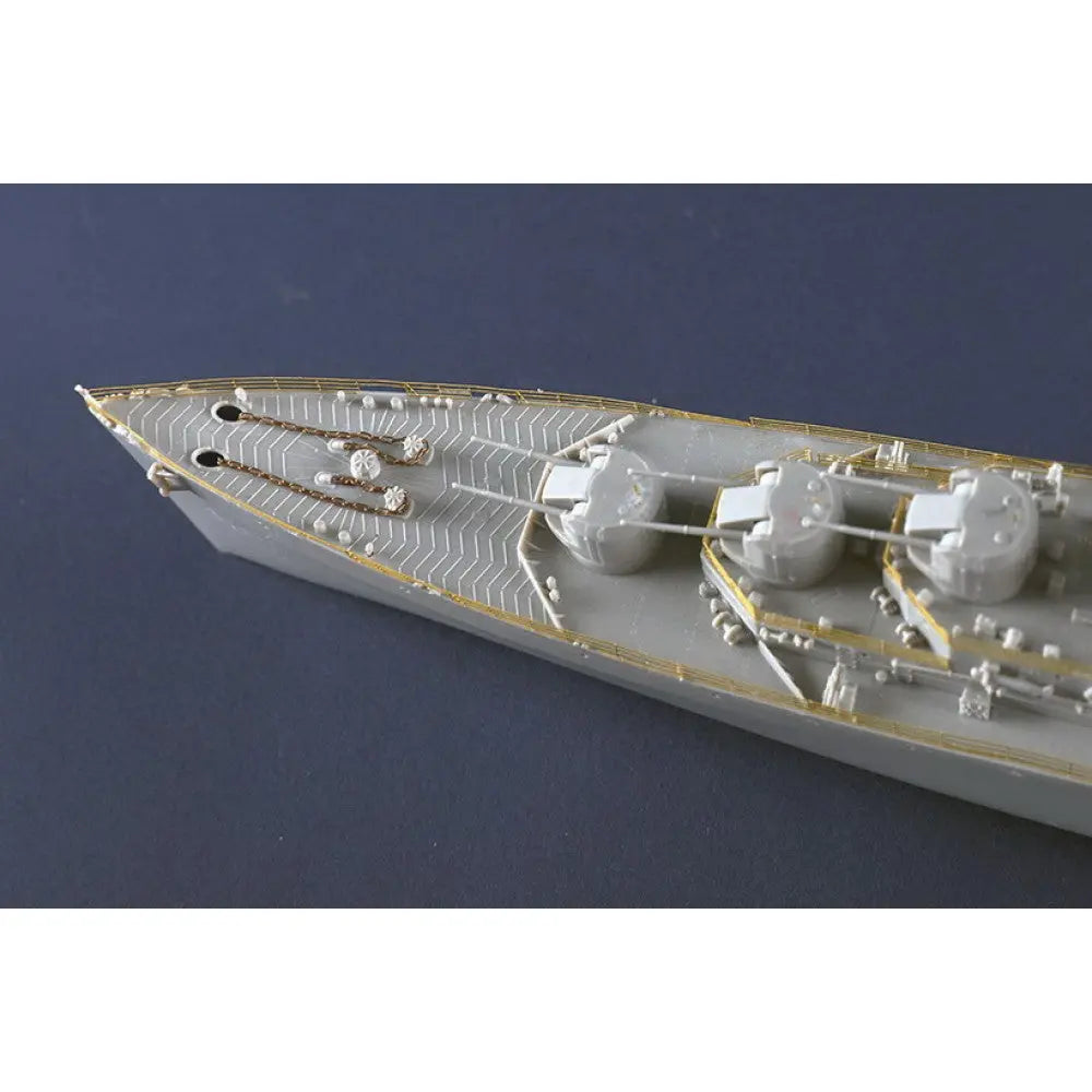 Trumpeter 1/350 HMS Argonaut Plastic Model Kit Trumpeter