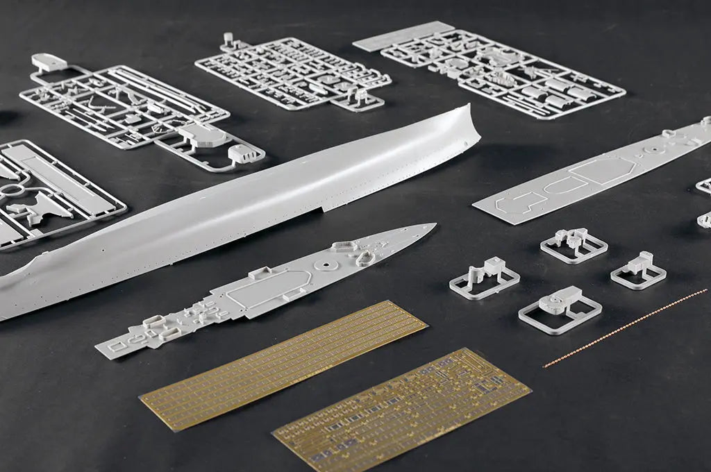 Trumpeter 1/350 French Light Cruiser Georges Leygues Plastic Model Kit Trumpeter