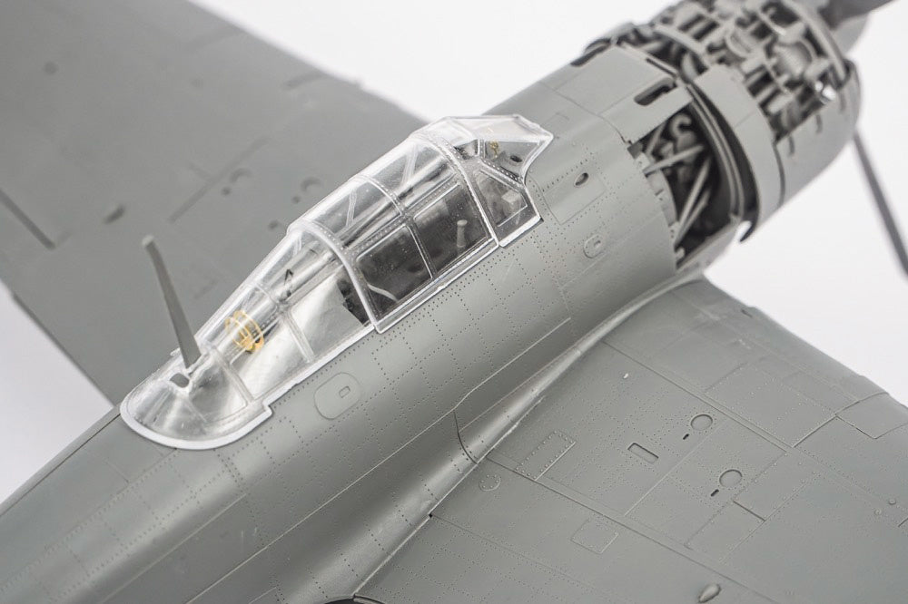 Border Model 1/35 Akagi Bridge w/ Flight Deck A6M2 Zero Fighter Plastic Model Kit