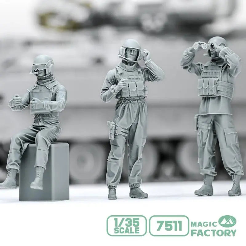 Magic Factory 1/35 Modern U.S. Army Combat Vehicle Crew Set (2020s) Plastic Model Kit Magic Factory