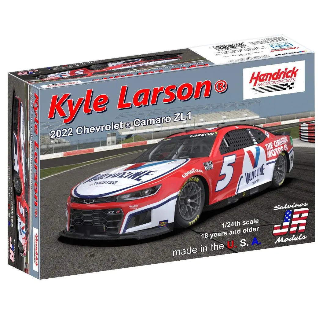 Salvinos J R 1/24 Hendrick Motorsports Kyle Larson 2022 Camaro - Valvoline Plastic Model Kit - Franklin Hobbies Ltd