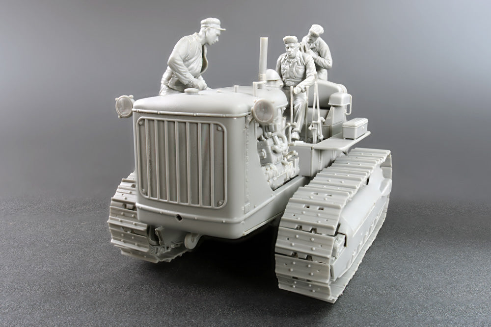 MiniArt 1/35 U.S. Tractor with Towing Winch & Crewmen