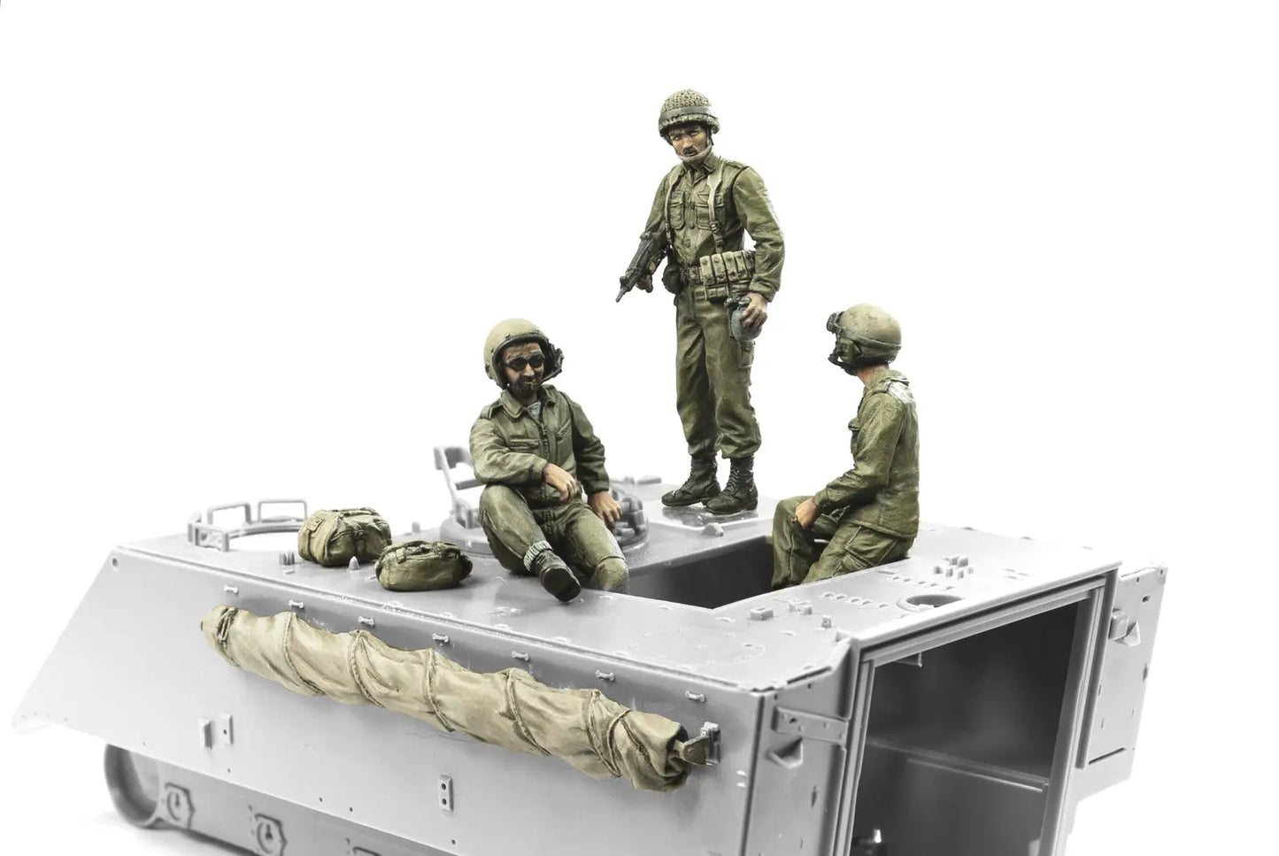 AFV Club 1/35 1973 IDF M113 Crew & Infantry-3 figures w/Accessories Plastic Model Kit AFV Club