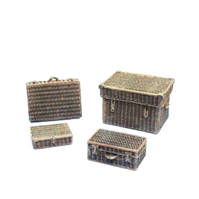 Vallejo 1/35 Wicker Suitcases Diorama Accessory Vallejo