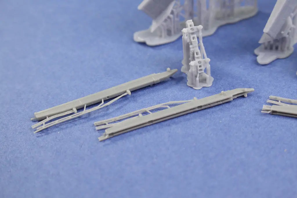 Phase Hanger Resin 1:48 F-4 Phantom Wing Pylons (USAF Style) including Flightline Resin LAU-105 Rails For Zoukei Mura Phase Hanger Resin