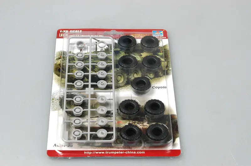 Trumpeter 1/35 LAV-2seriers 8X8 tyres (325/85 R16 XML) - Franklin Hobbies Ltd
