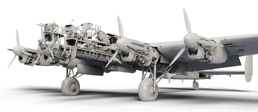 Border Models 1/32 Avro Lancaster B.MK I/III  With Full Interior Border Model