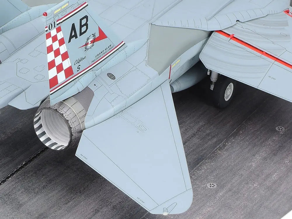 Tamiya 1/48 Grumman F-14A Tomcat (Late Model) Carrier Launch Set Tamiya