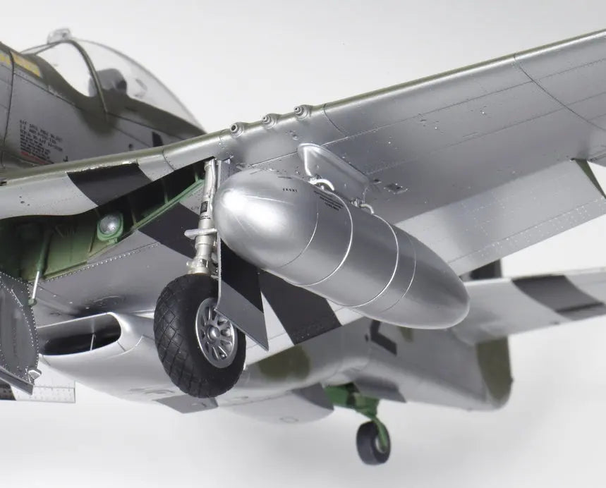 Tamiya 1:32 North American P-51D Mustang Tamiya