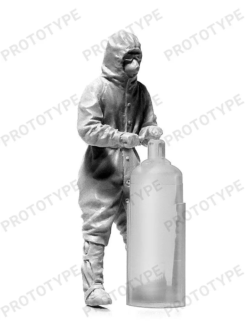 ICM 1:35 Chernobyl # 4 Decontamination Worker Set ICM