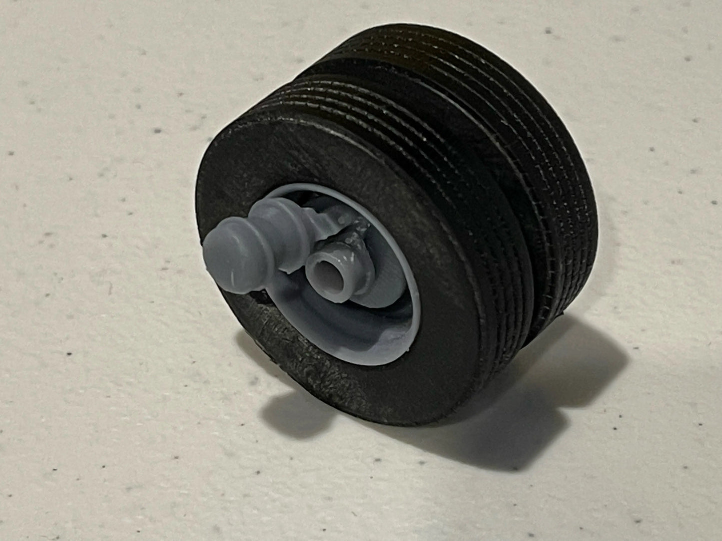 1:24 19.5" Wheel rim Tyre and disc brake Hub 1 x axle set Franklin Hobbies Resin Parts
