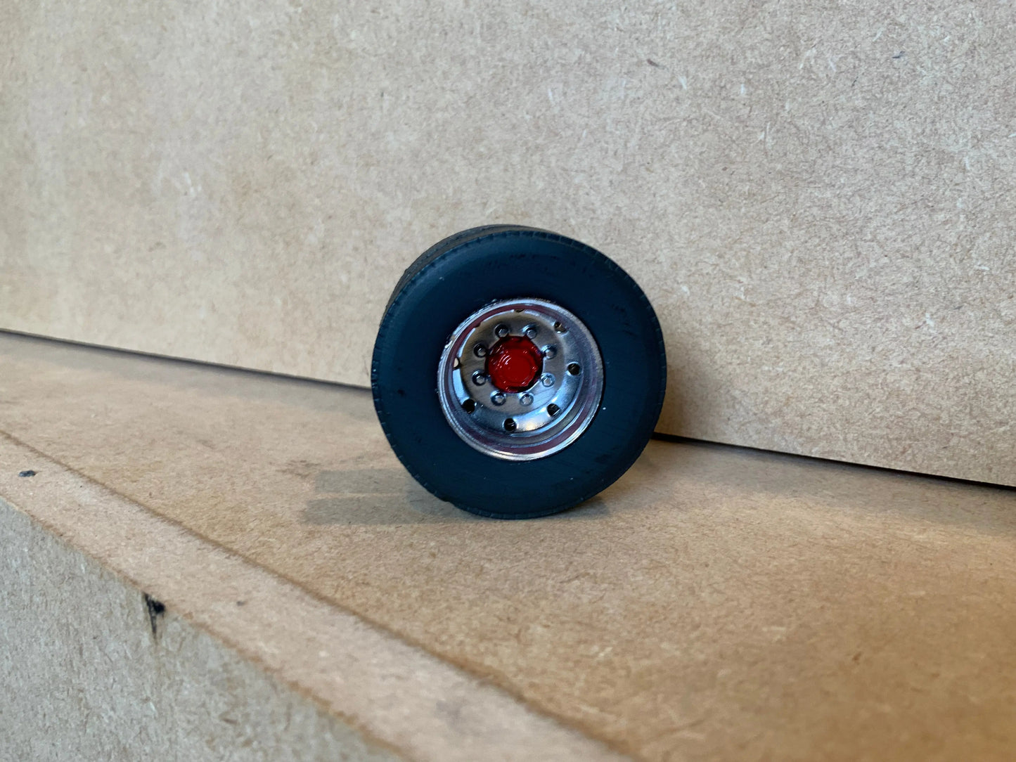 1:24 19.5" Wheel rim Tyre and disc brake Hub 4 x axle set for trucks Franklin Hobbies Resin Parts