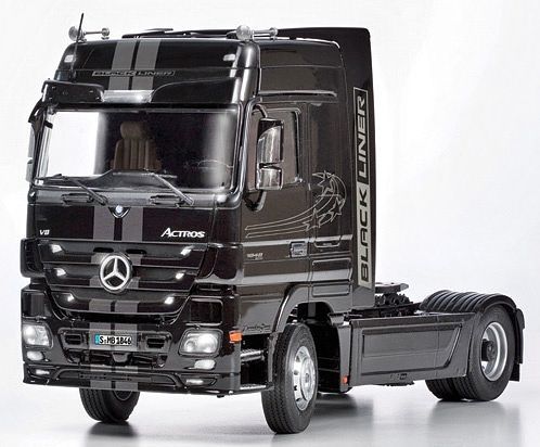 Italeri 1:24 Mercedes Benz Actros MP3 White Liner/Black Liner