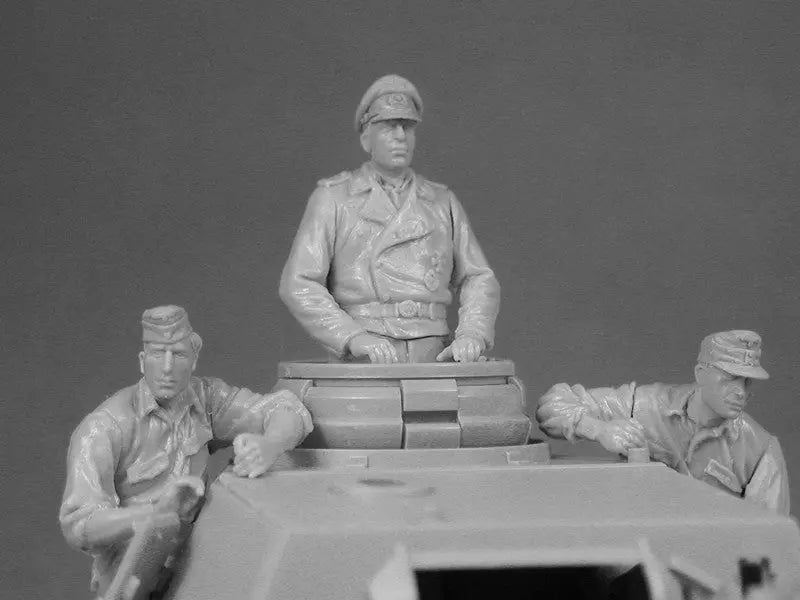 Miniart 1:35 German Tank Crew Special Edition Figure Set MiniArt
