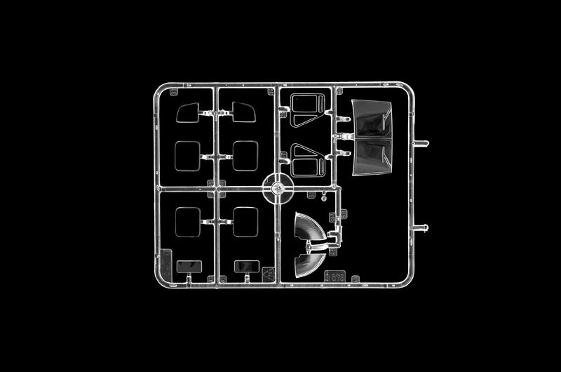 Italeri 1/48 UH - 1D Iroquois with RNZAF Decals Plastic Model Kit Italeri