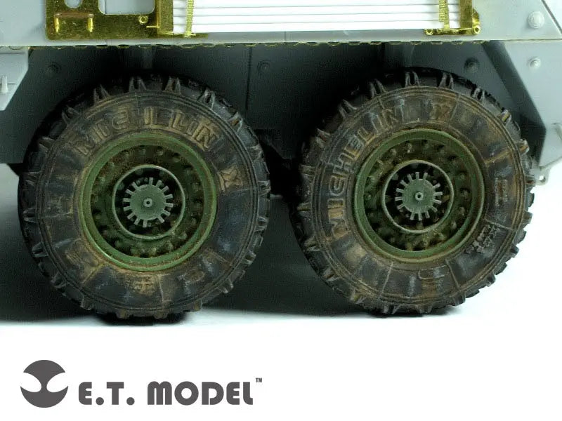 E.T. Model 1:35 US ARMY Stryker Armored Vehicle Weighted Road Wheels E.T. Model
