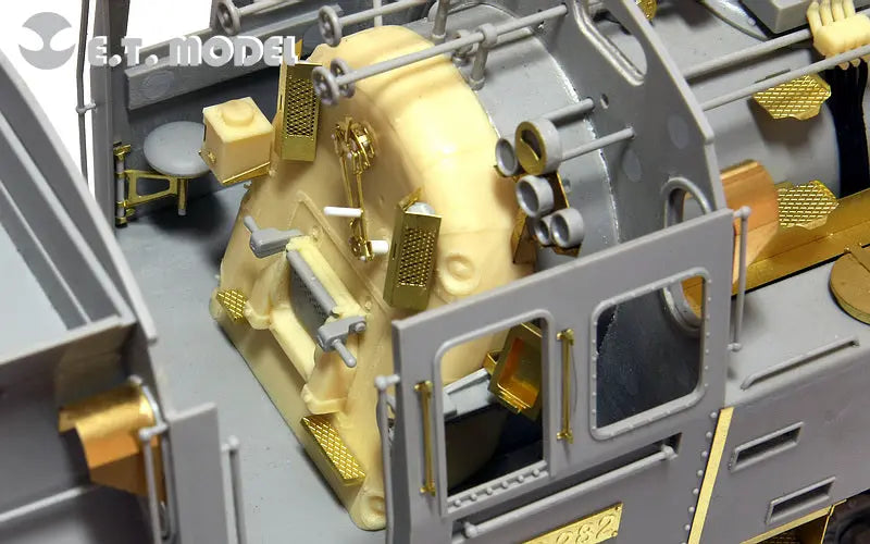 E.T. Model 1:35 Steam Locomotive BR86 DRG Super Detail Set E.T. Model