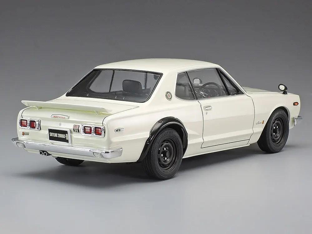 Tamiya 1:24 NISSAN SKYLINE 2000 GT-R HARD TOP Plastic Model Kit