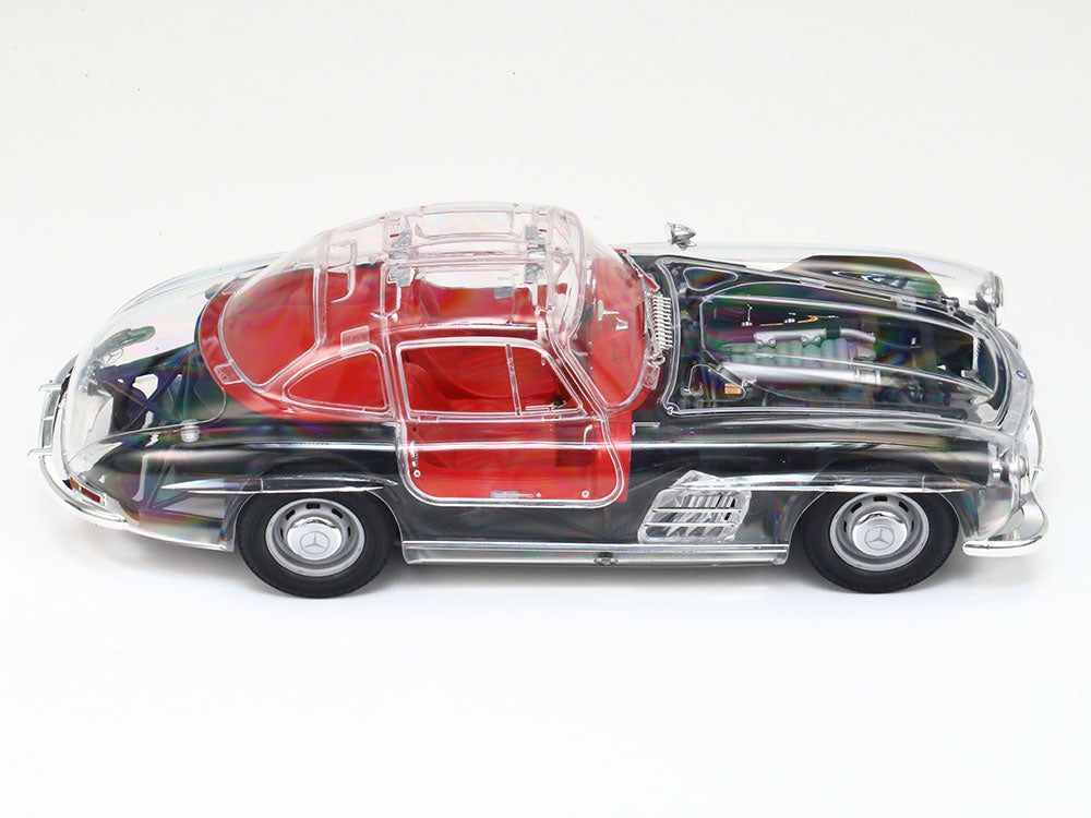 Tamiya 1/24 “FULL-VIEW” MERCEDES-BENZ 300 SL Tamiya