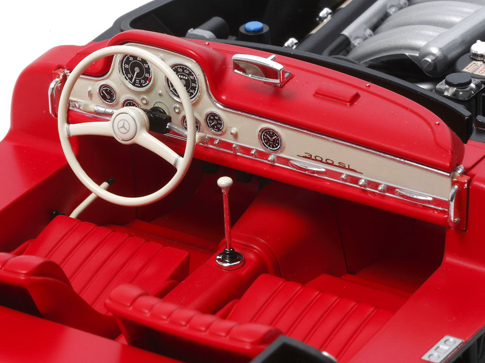 Tamiya 1/24 “FULL-VIEW” MERCEDES-BENZ 300 SL Tamiya