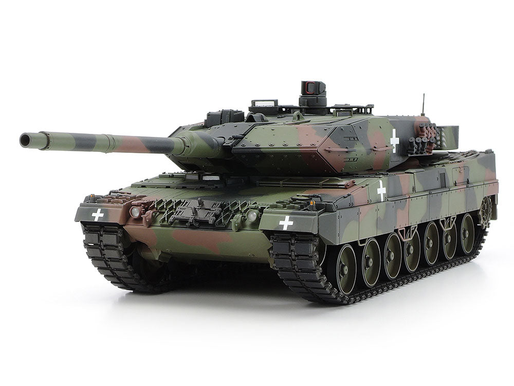 Tamiya 1:35 Leopard 2A6 Ukraine Plastic Model Kit Tamiya