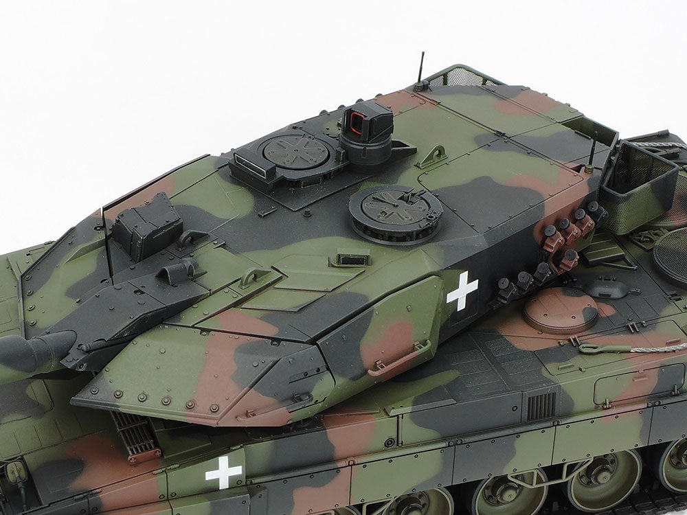Tamiya 1:35 Leopard 2A6 Ukraine Plastic Model Kit Tamiya