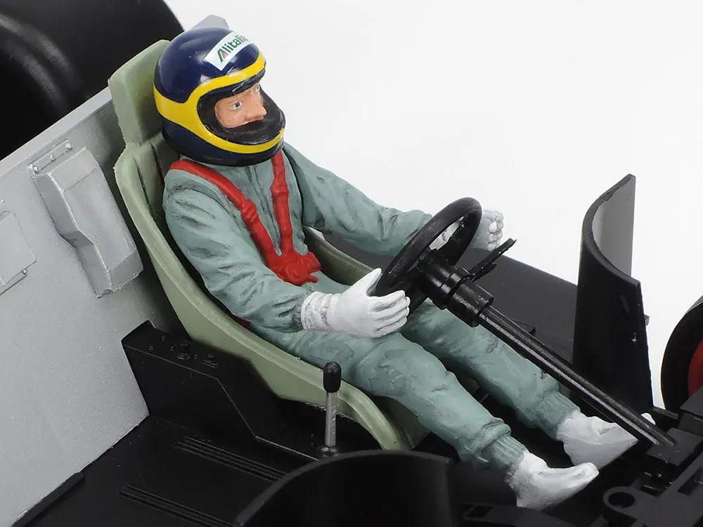 Tamiya 1:24 LANCIA STRATOS TURBO Plastic Model Kit