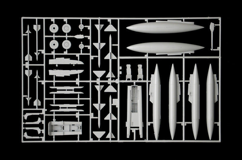 Italeri 1/48 F-4E PHANTOM II Plastic Model Kit Italeri