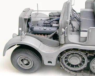 Tamiya 1:35 GERMAN 18 TON HEAVY HALF-TRACK "FAMO" Plastic Model Kit