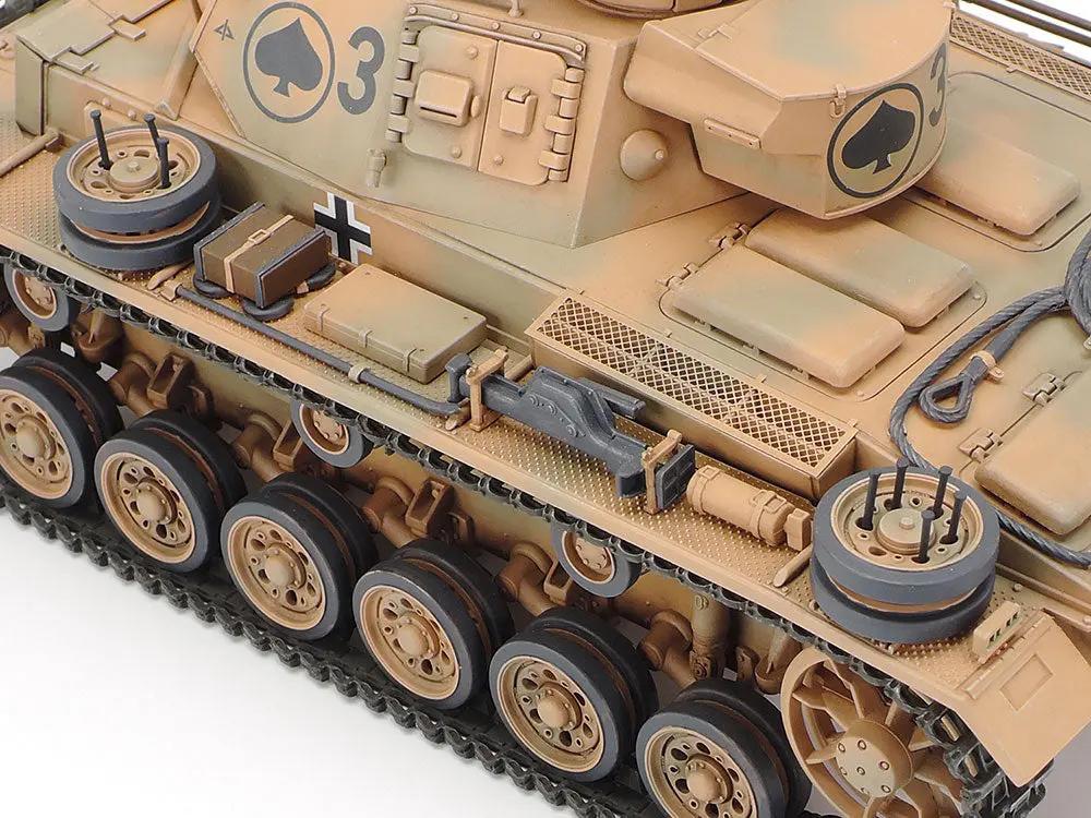 Tamiya 1:35 GERMAN PANZERKAMPFWAGEN III Ausf.N (Sd.Kfz.141/2) Plastic Model Kit