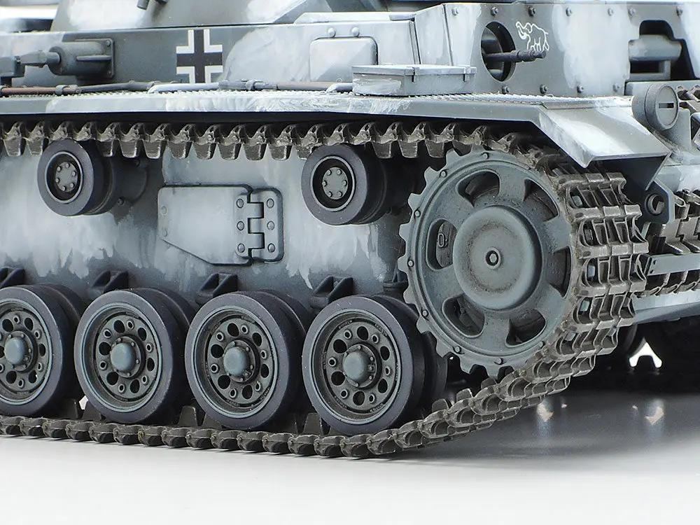Tamiya 1:35 GERMAN PANZERKAMPFWAGEN III Ausf.N (Sd.Kfz.141/2) Plastic Model Kit