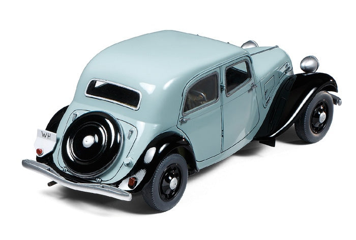 Tamiya 1:35 Citroen Traction 11CV Staff Car Plastic Model Kit Tamiya