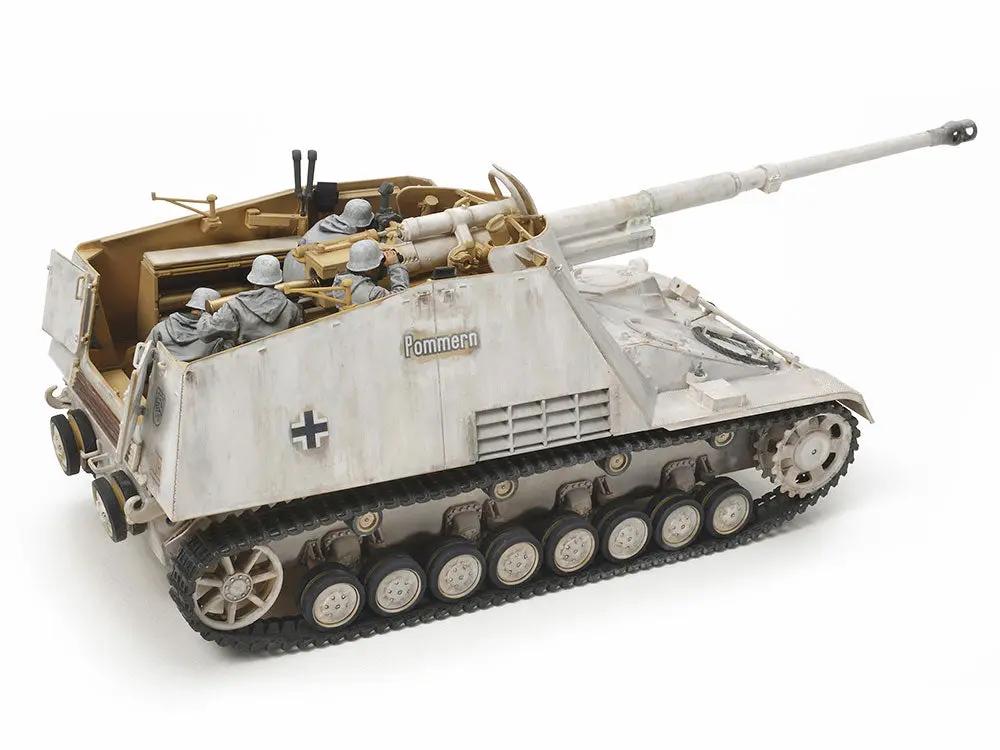 Tamiya 1:35 GERMAN SELF-PROPELLED HEAVY ANTI-TANK GUN NASHORN Plastic Model Kit