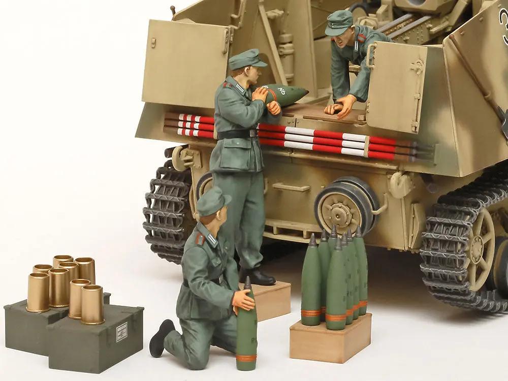 Tamiya 1:35 GERMAN HEAVY SELF-PROPELLED HOWITZER HUMMEL (LATE PRODUCTION) Plastic Model Kit