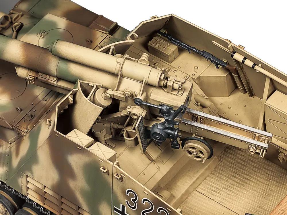Tamiya 1:35 GERMAN HEAVY SELF-PROPELLED HOWITZER HUMMEL (LATE PRODUCTION) Plastic Model Kit